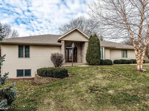 1711 Sunnyslope Dr, Red Oak, IA 51566