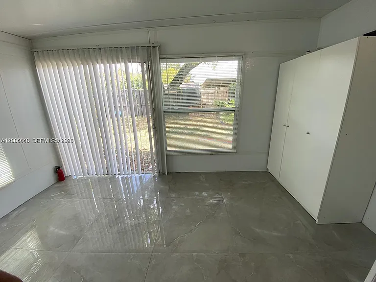 112 Ronald Rd — Photo 7