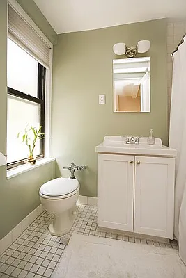 Sold by Fenwick Keats Real Estate | media 18