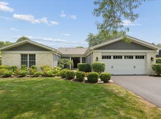 211 Kenmore Ave, Deerfield, IL 60015