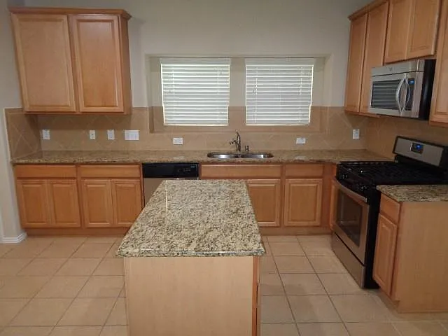 20211 Ray Falls Dr — Photo 16