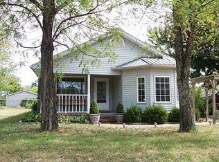 317 Lancaster Ave, Mountain View, AR 72560