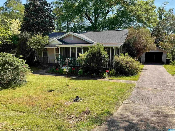 304 7th Ave SW, Childersburg, AL 35044