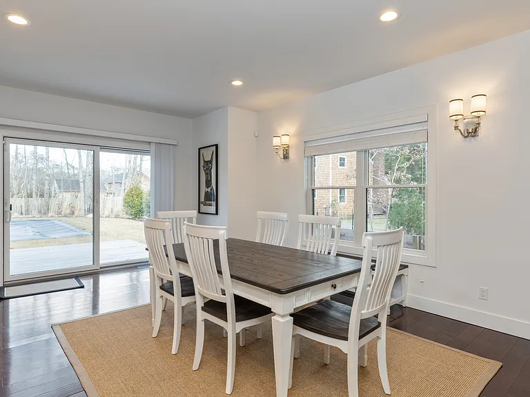 80 Sycamore Dr — Photo 5