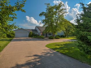 4811 West Ave, Burlington, IA 52601