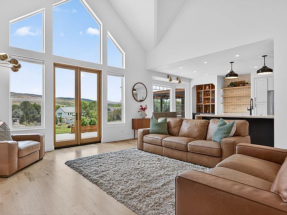 3rd image of 12984 N Schicks Ridge Rd