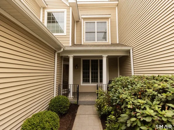 108 Imperial Court #108, Trumbull, CT 06611