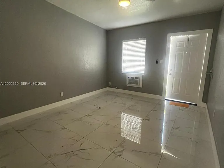2080 NW 31st St #1 — Photo 4
