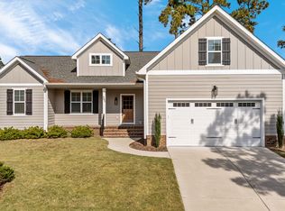 205 Sundew Ct, Southern Pines, NC 28387