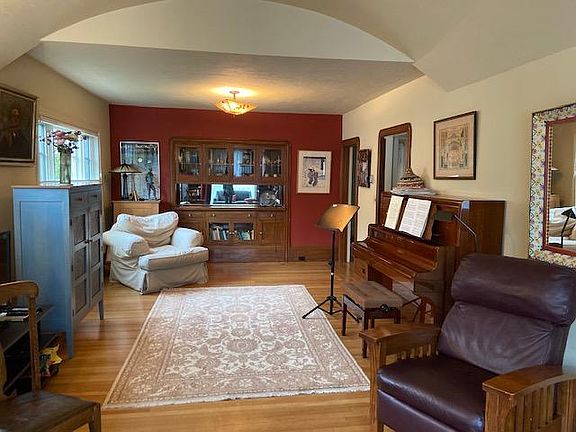 Living/dining area, large open space, with Kawaii concert upright piano