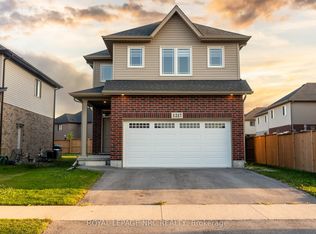 1217 Uppers Ln, Thorold, ON L2V 0C8