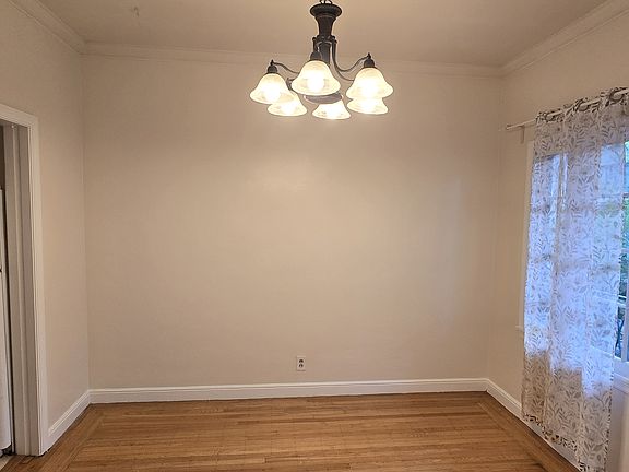 4th image of 516 El Camino Real APT 3