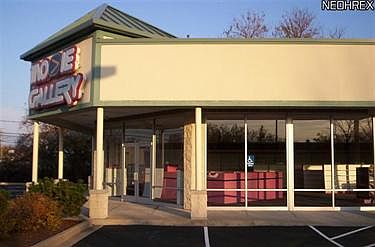 4th image of 4615 Liberty Ave