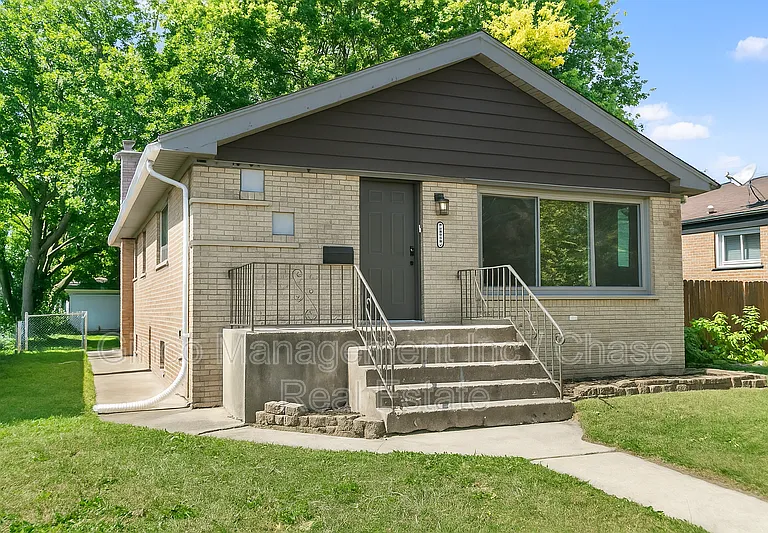 14214 Minerva Ave — Photo 2