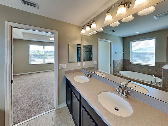 4th image of 7610 Forest Mere Dr