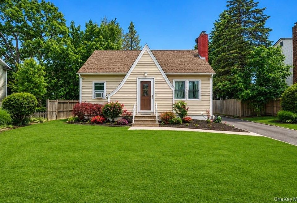 1st image of 12 Mallar Avenue
