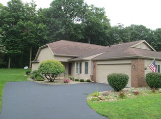 530 Richlyn Dr, Adrian, MI