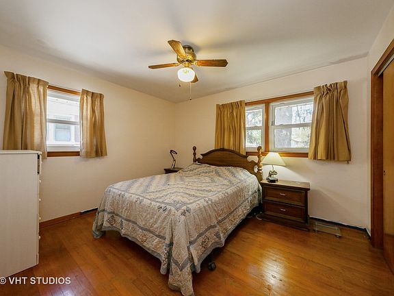 5th image of 126 N Villa Ave