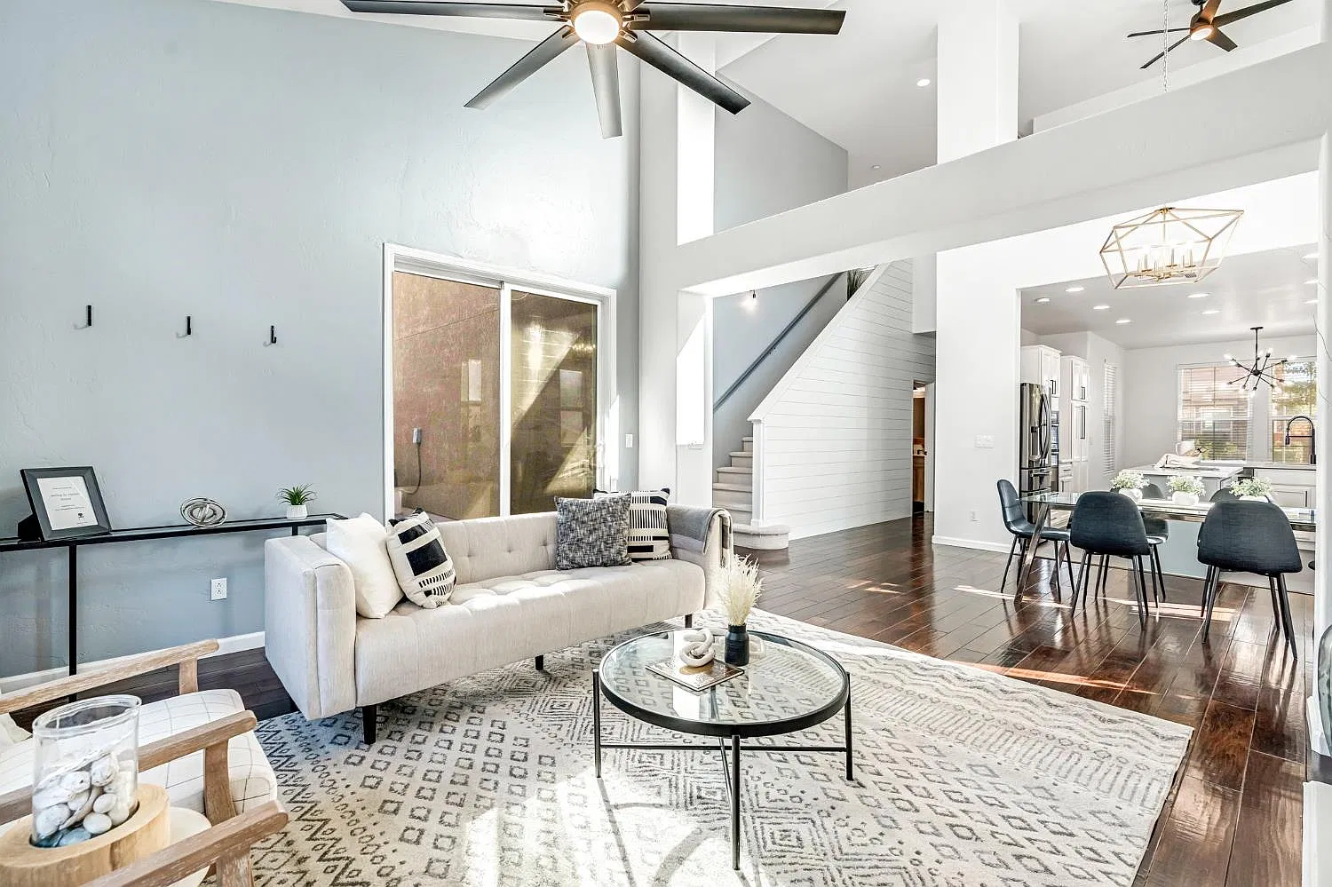 3 bed, 1699 sqft, $2,650 — Photo 3