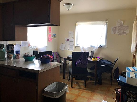 5th image of 3638 Florian Dr