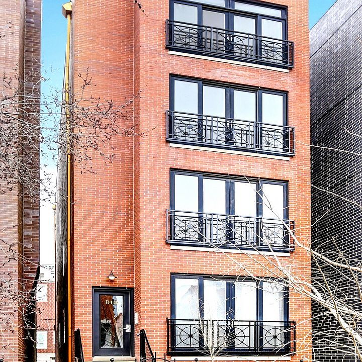 1st image of 840 W Erie St APT 3