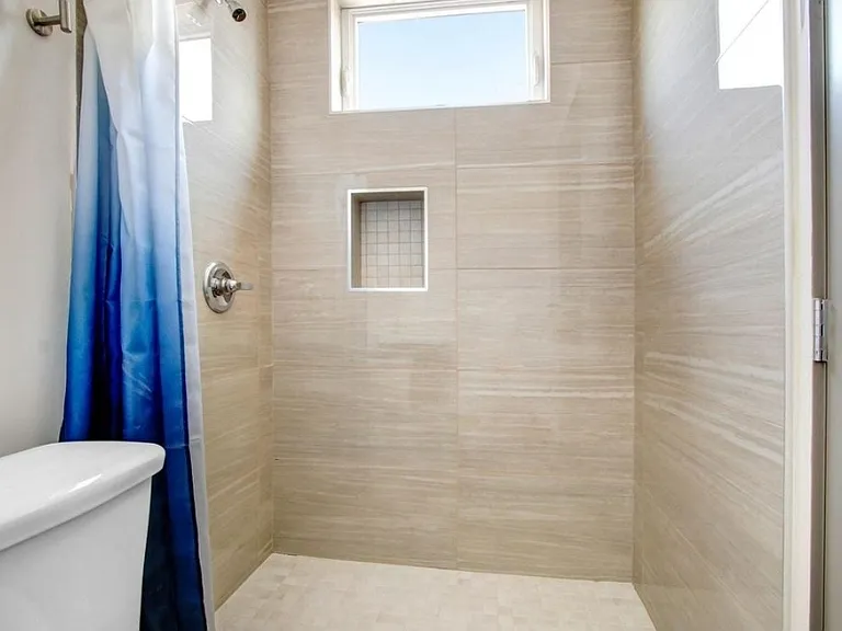 5407 Huntington Dr N #1 — Photo 5