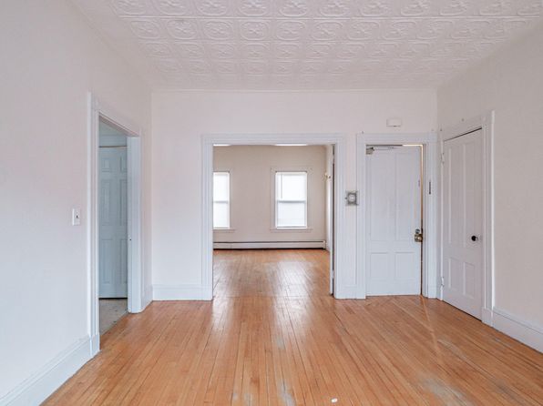 lewiston-maine-211038534 picture