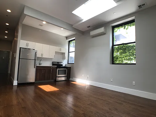 Rented by City Vista Inc | media 1