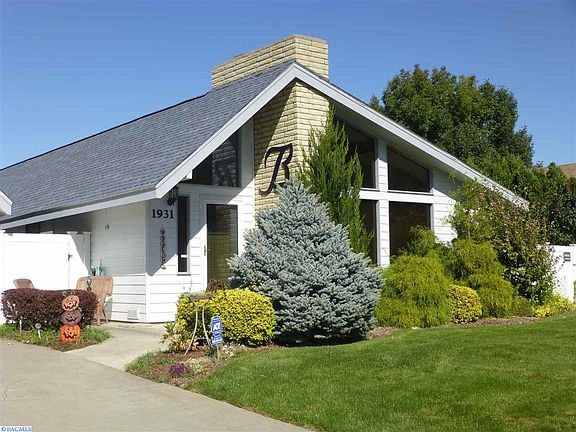 3rd image of 1931 Birch Ave
