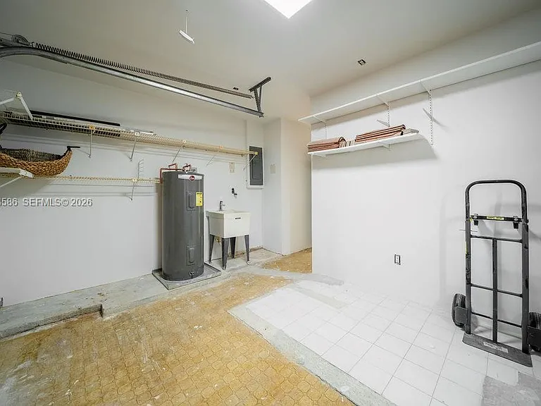 1550 S Greenway Dr — Photo 48
