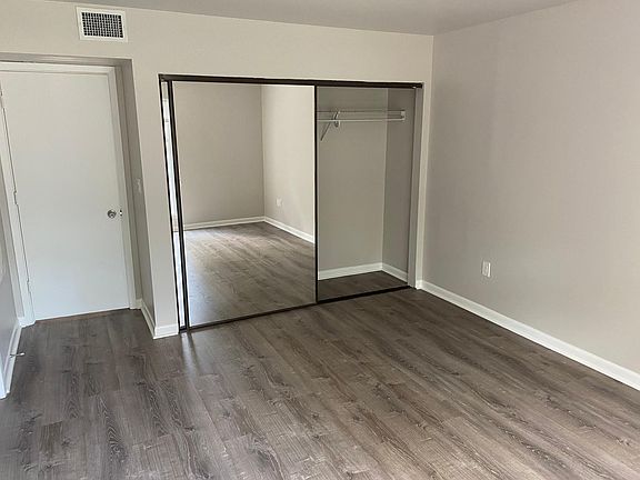 5th image of 3 Shelter Cove Ln