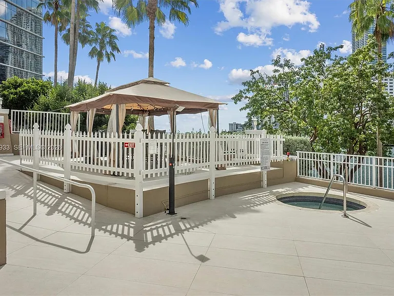 701 Brickell Key Blvd #1106 — Photo 9