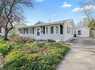 1912 Easy St, Urbana, IL 61802