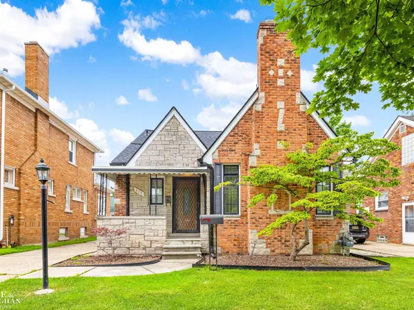 415 Calvin Ave, Grosse Pointe Farms, MI 48236