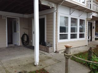 10115 SW 263rd St, Vashon, WA 98070