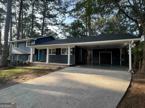1432 Graceland Ct, Morrow, GA 30260