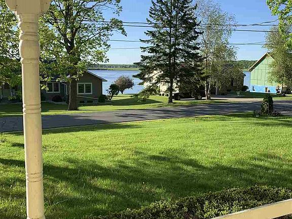 2nd image of 24 Saint Lawrence Ave