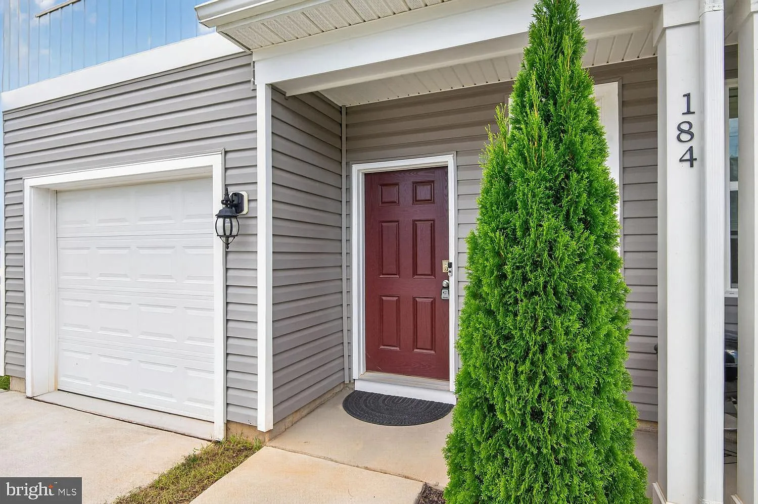 3 bed, 2.5 bath, 1657 sqft, $1,650 — Photo 4