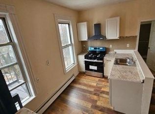 126 Monticello Ave APT 3, Jersey City, NJ 07304