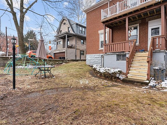 4th image of 10 N Bryant Ave