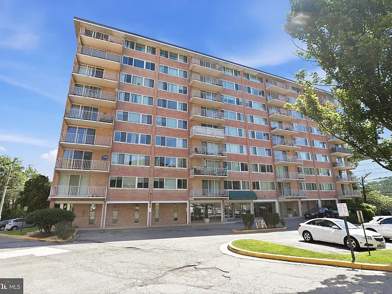4520 King St #804 — Photo 25