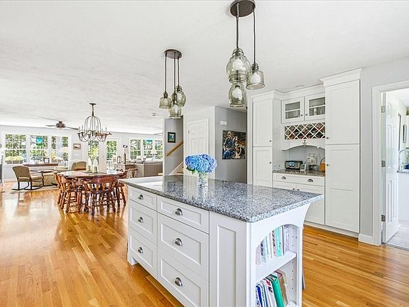 5th image of 6 Heron Rd