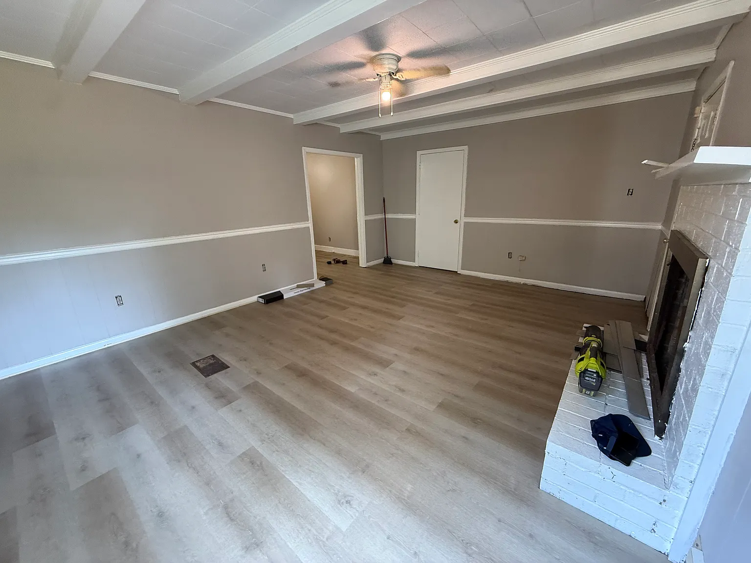 4 bed, 1382 sqft, $1,300 — Photo 2