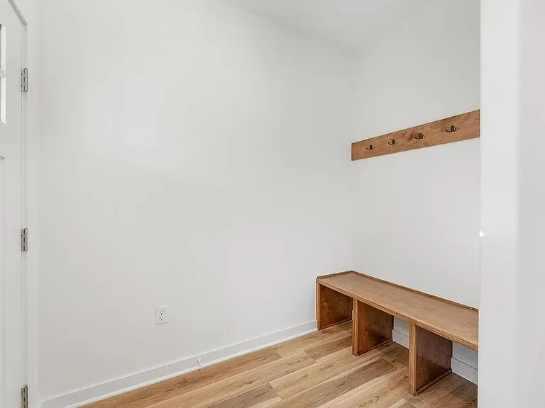 2295 E Spring Hill Ct — Photo 5