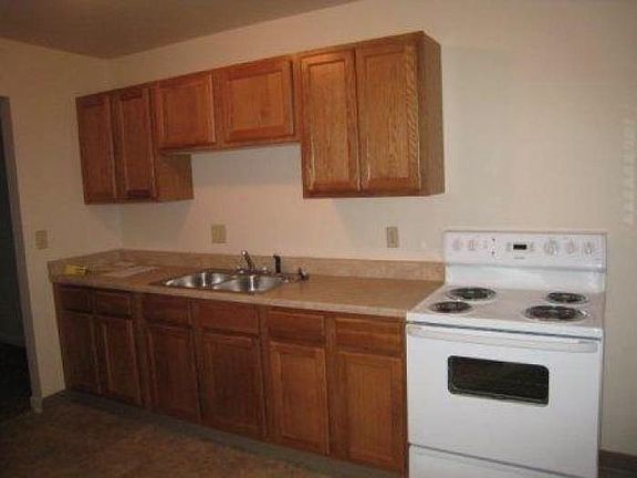 5th image of 41 S Napoleon Ave APT C