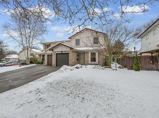 107 Fairwood Pl W, Burlington, ON L7T4E4