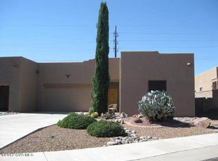 1029 W Blue Fox Rd, Green Valley, AZ 85614