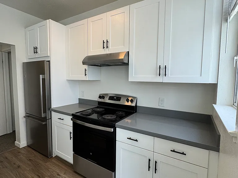 1400 Jones St #202 — Photo 2