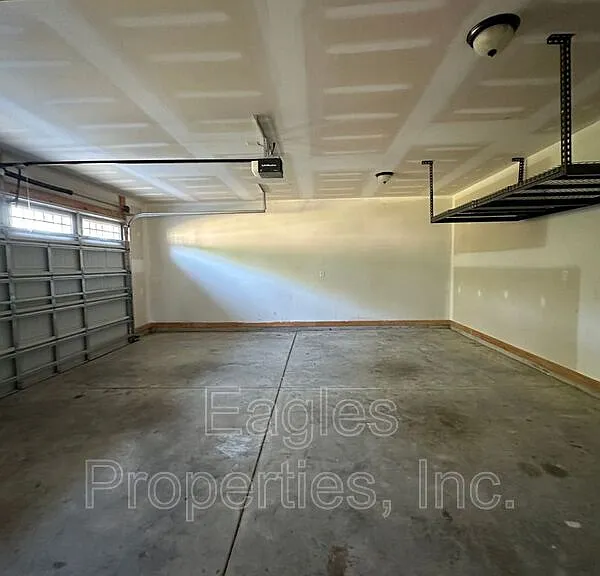 215 Ingram Fields Dr — Photo 17