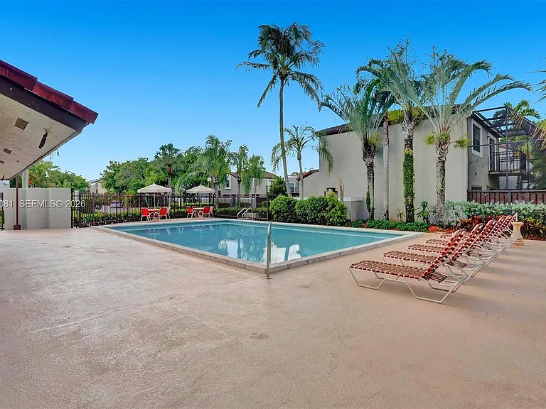 10540 SW 154th Ct #7 — Photo 37